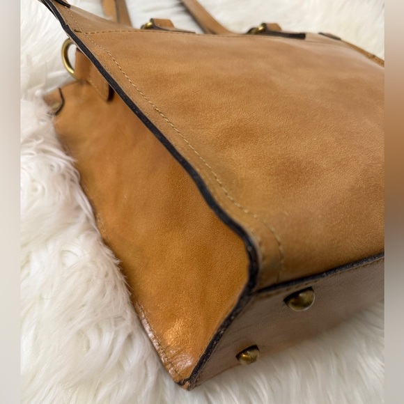 Patricia Nash Tan Woven Tote Bag - Picture 4 of 13